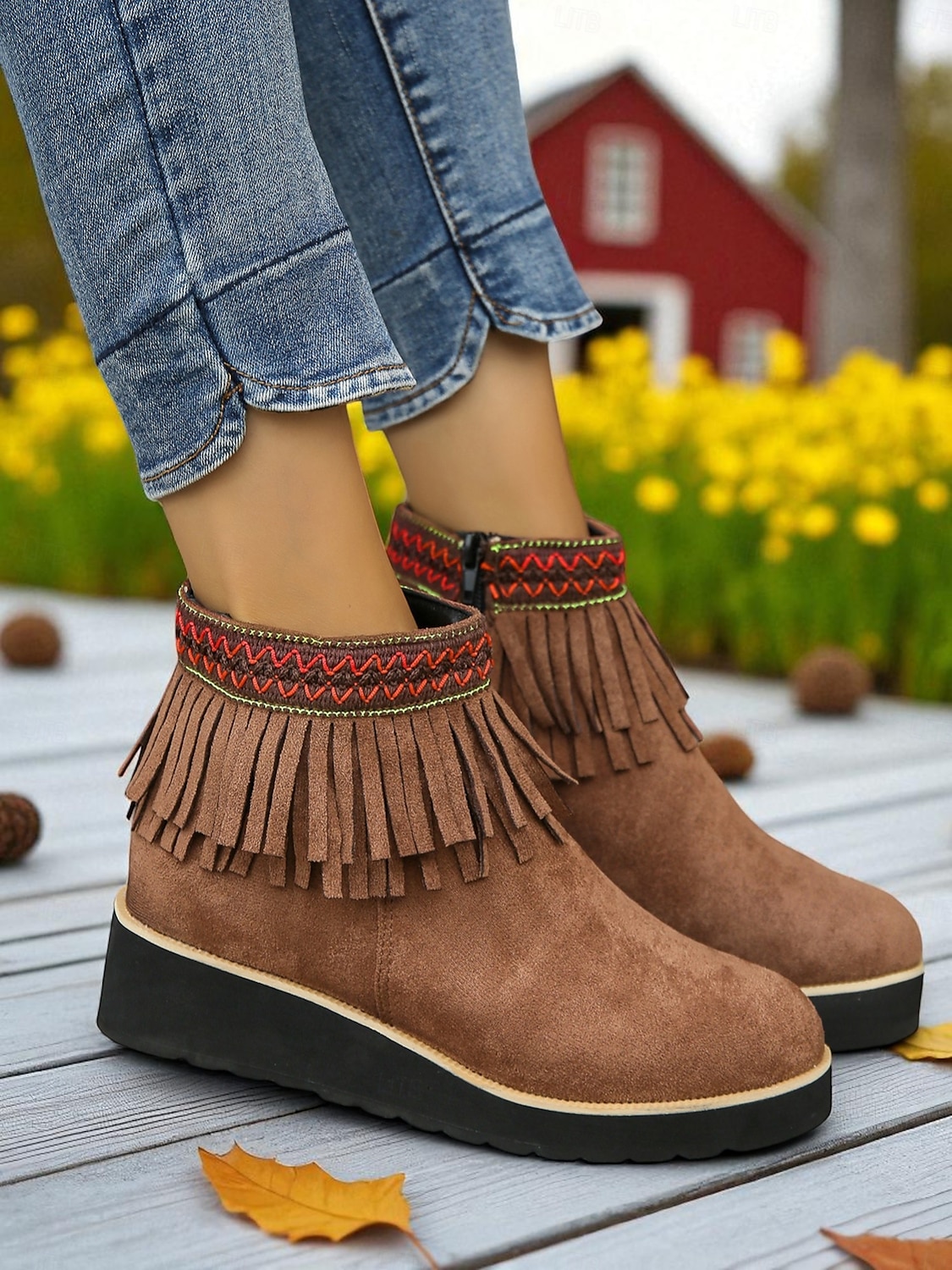 Femmes Bottes Quotidien Broderie Bottines Gland Broderie Compensé Bout Rond Vacances ancien Occasionnel Faux daim Fermeture éclair Noir Bleu Marron de 2025 ? $32.99 –P7