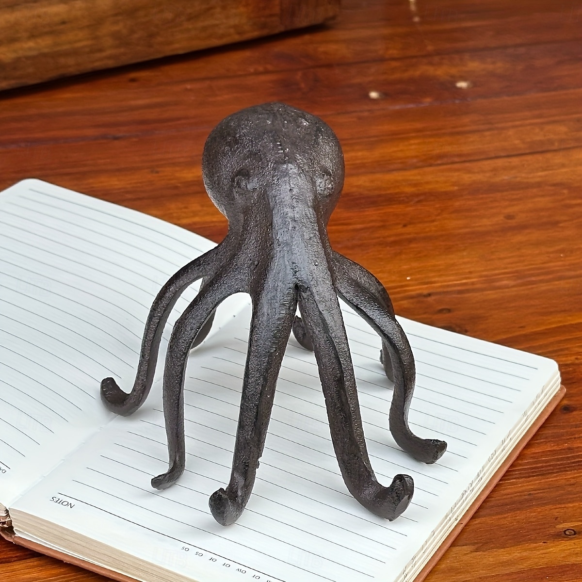 versatile polpo in ghisa - statuetta decorativa a tema nautico porta telefono - statua artistica in metallo non necessita di elettricità per interni &uso esterno natale halloween ringraziamento san del 2025 a $24.99 –P7