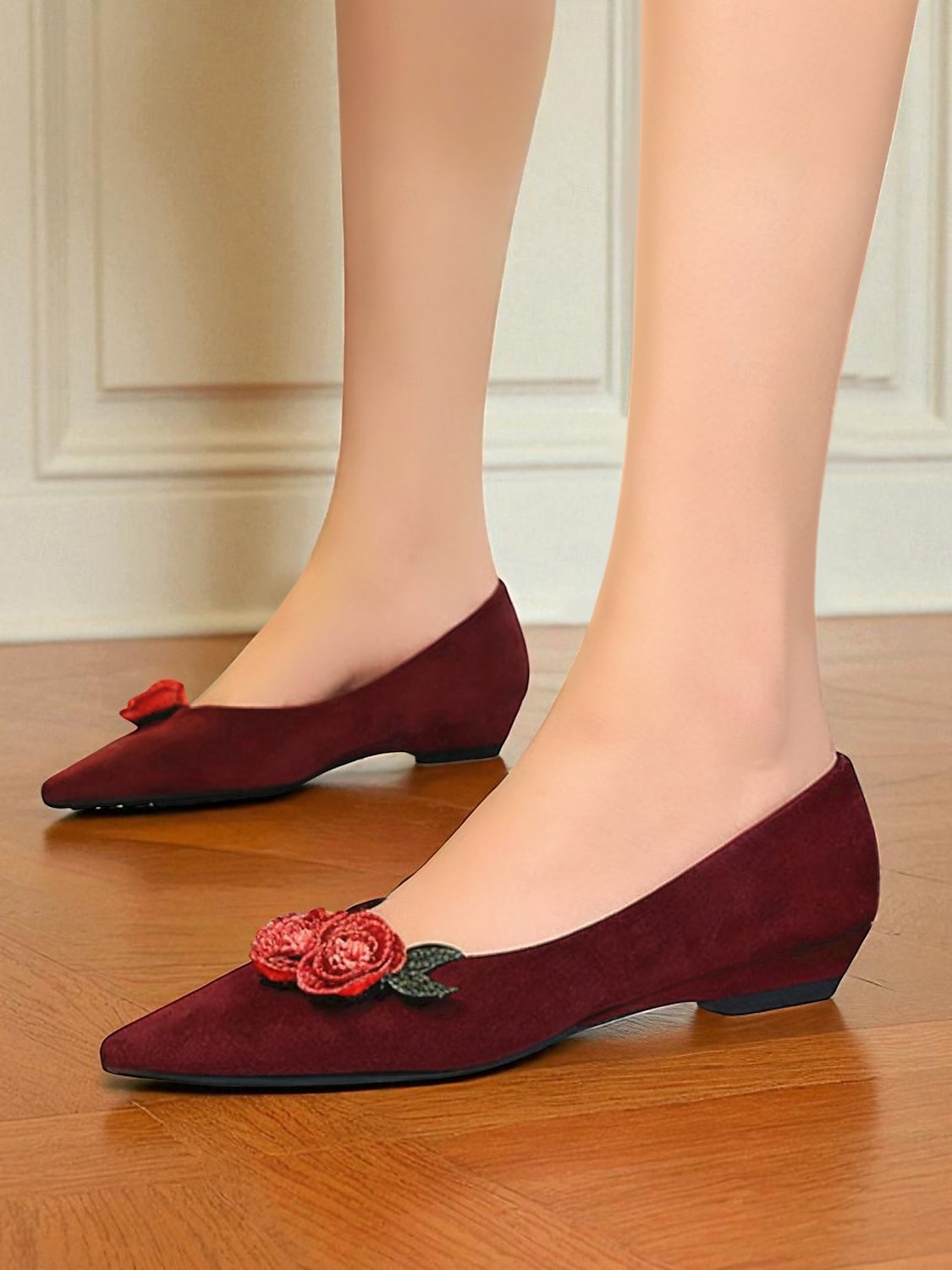 Bailarinas de ante burdeos para mujer: diseño de rosas bordadas con flores, elegantes zapatos sin cordones con punta puntiaguda para salidas informales, fiestas en el jardín y citas románticas. 2025 - $46.99 –P4