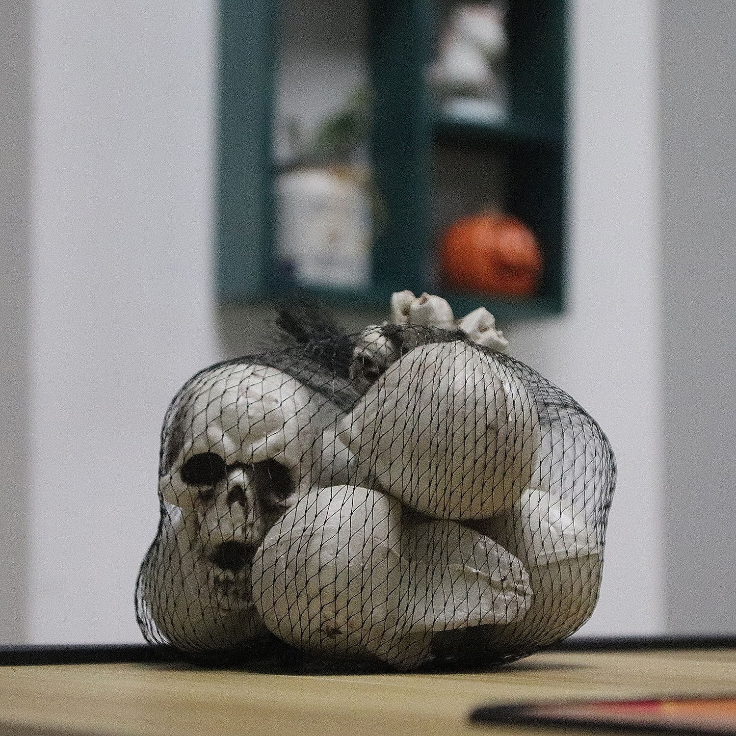 Halloween schedel decoratie hanger spookhuis geheime kamer gepersonaliseerde creatieve mesh zak kleine schedel rekwisieten 2025 - $20.99 –P1