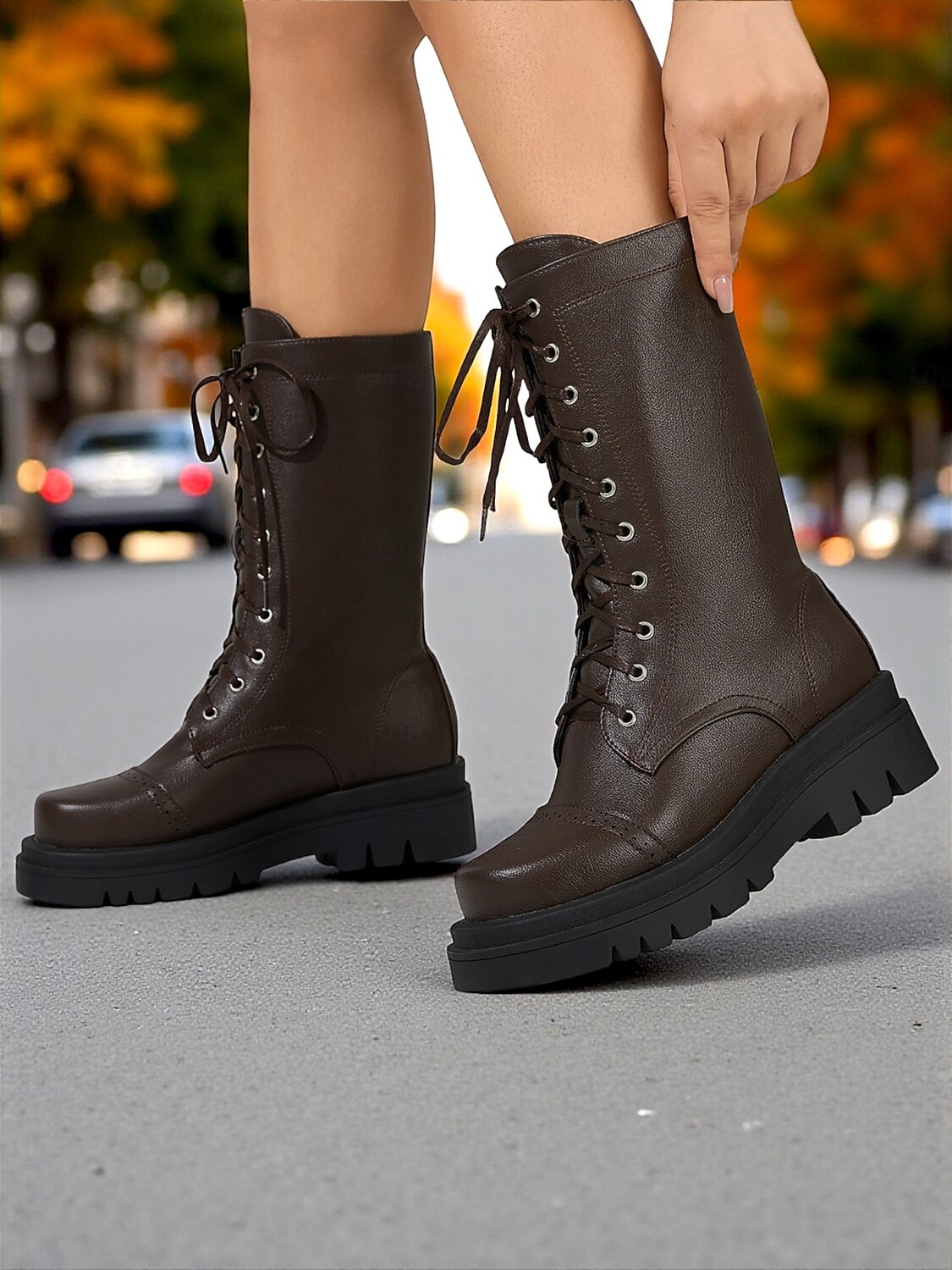 Stivali da combattimento stringati in similpelle nera da donna – stivali a metà polpaccio in stile militare con suola spessa per abbigliamento streetwear autunnale e invernale, uscite casual, moda urbana del 2025 a $64.99 –P4