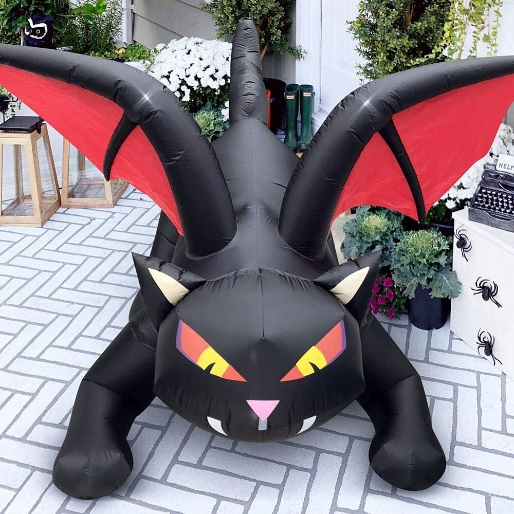 1 modèle gonflable de chat noir d'Halloween de 2,4 m avec lumière pour une atmosphère de fête d'horreur et étrange à l'intérieur et à l'extérieur d'Halloween de 2025 ? $71.99 –P6