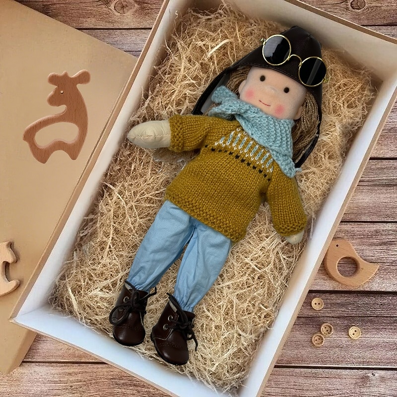 Poupée Waldorf faite à la main, bébé fille avec ensembles de vêtements - poupée en peluche douce de 11,8 pouces pour les tout-petits, cadeau de Noël idéal pour les enfants de 2025 ? $32.99 –P1
