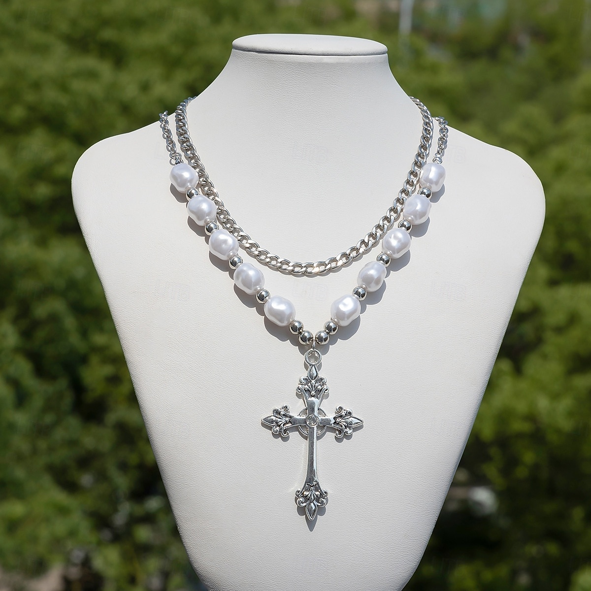 Colliers à pendentif en perles baroques et croix perlée pour femmes - plusieurs options de style pour des looks gothiques et vintage élégants, parfaits pour les fêtes et les occasions spéciales de 2026 ? $11.99 –P4