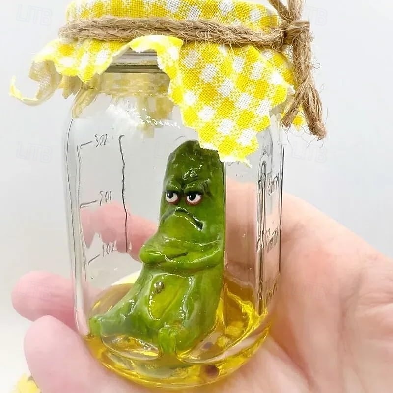 פסל של חמוצים בצנצנת, קישוט מלפפון חמוץ מצחיק ורגשי, עיצוב שולחן יצירתי לבית, קישוט חמוצים עם רגשות, קישוטי ירקות עם רעיונות 2025 - $17.49 –P7