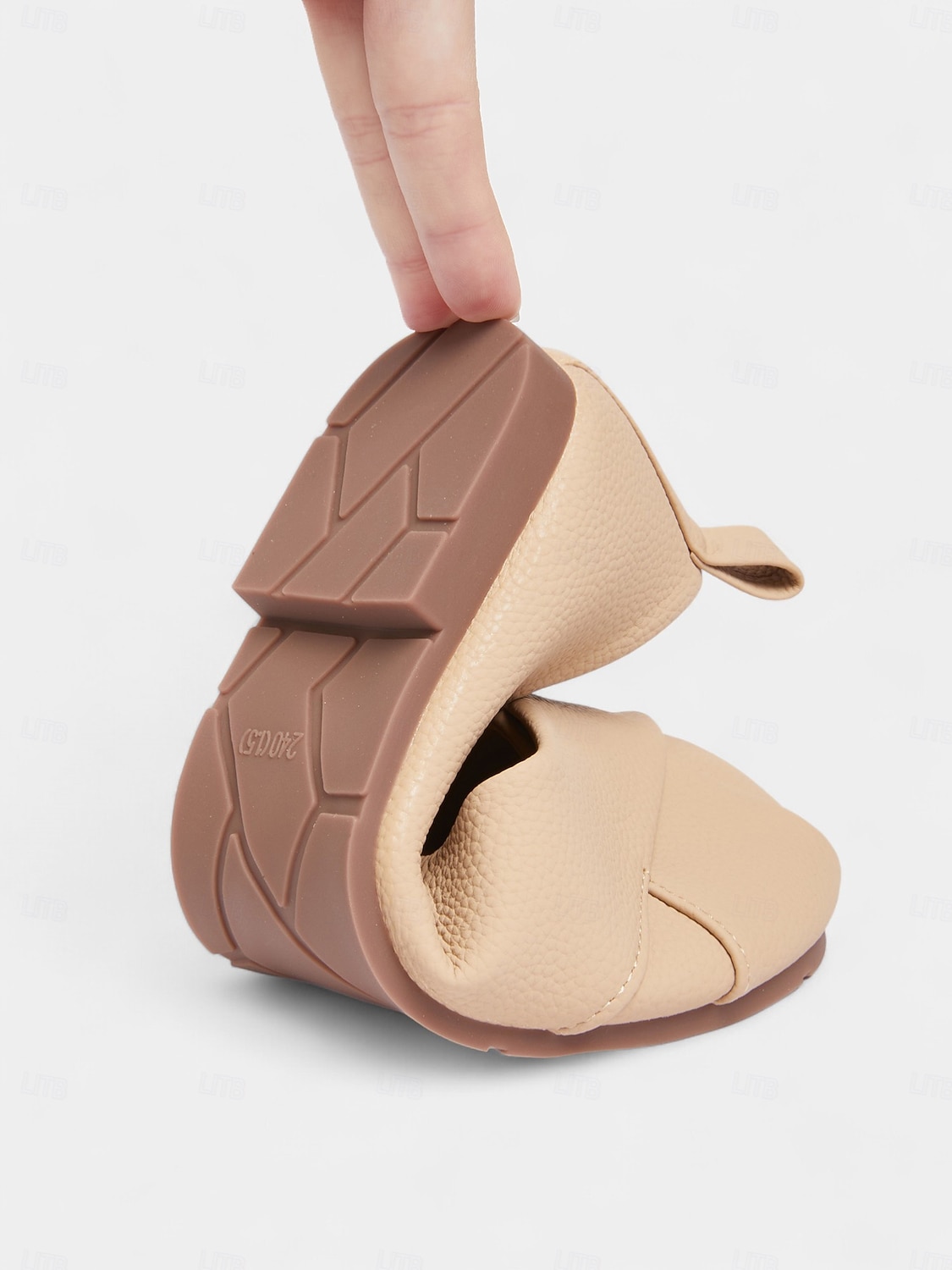 scarpe basse larghe da donna con cinturino incrociato beige – morbide scarpe basse casual slip-on a piedi nudi in similpelle per ufficio, passeggiate, viaggi e uso quotidiano del 2026 a $26.99 –P3