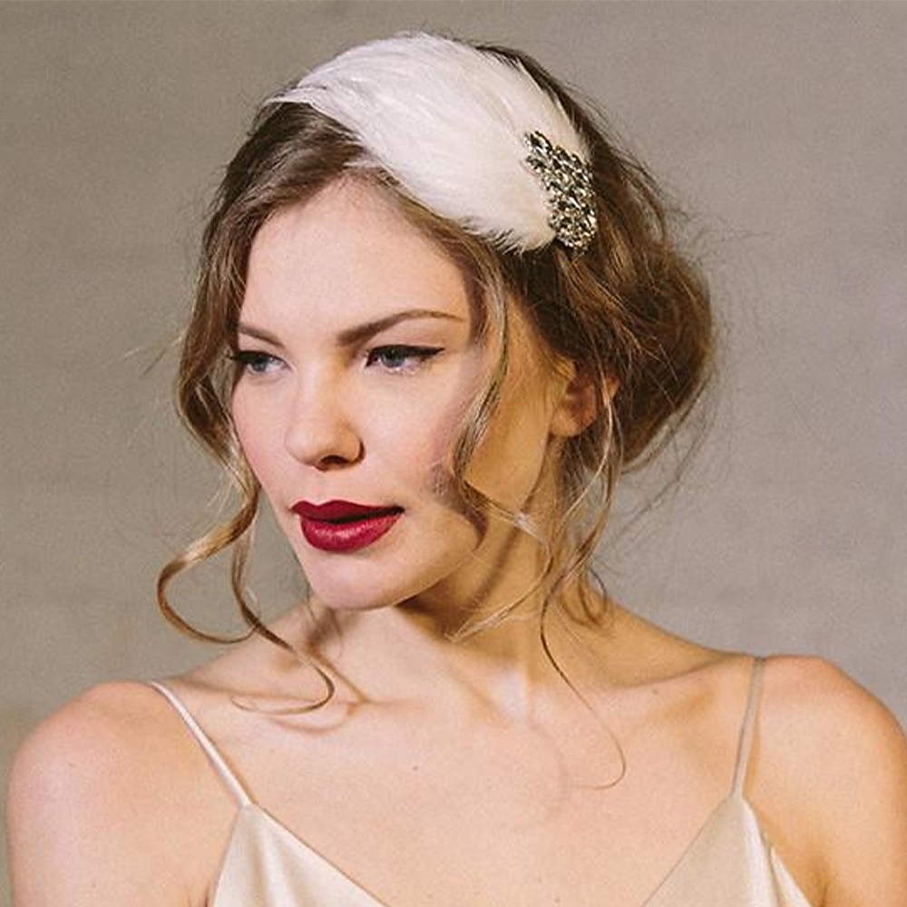 Barrette à cheveux en plumes blanches pour femme - Coiffe vintage ornée de cristaux pour dames, élégant fascinateur de style Gatsby pour tenues de fête, de cocktail et de soirée de 2026 ? $11.99 –P6