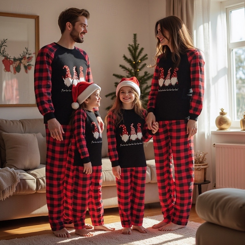 2026年 ファミリールック パジャマ チェック クリスマス柄 家 パッチワーク ルビーレッド 長袖 活発的 マッチング衣装  コレクション – $16.99 –P1