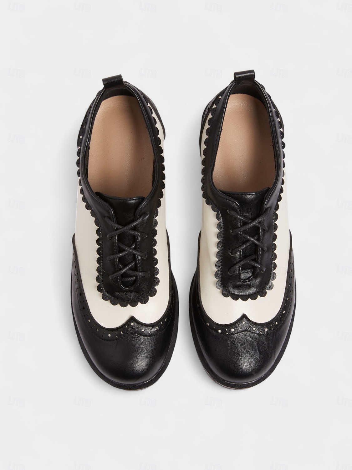 Sapatos oxford brogue vintage preto e branco femininos dos anos 1950 com cadarço e salto baixo - calçados retrô oktoberfest para uso casual, trabalho e cosplay de 2025 por $46.99 –P1