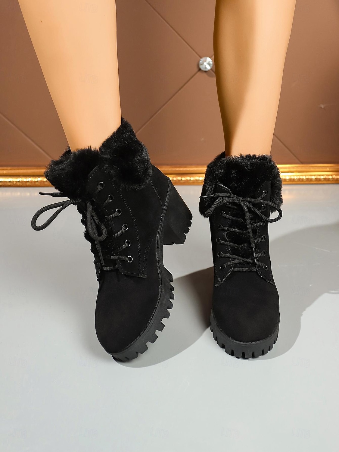 Botas femininas pretas de cano curto com cadarço e forro de pele – botas de inverno com salto grosso e sola de borracha para clima frio, uso casual e ao ar livre de 2025 por $34.99 –P8