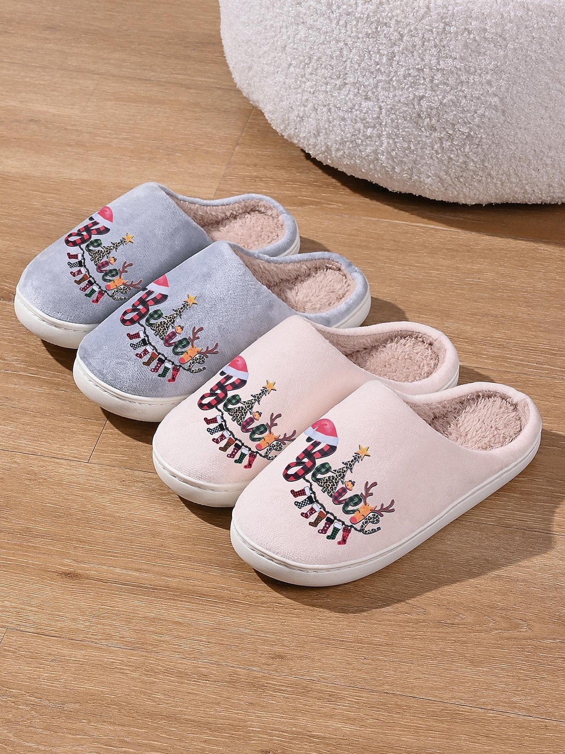 pantofole natalizie grigie da donna con fodera in peluche e stampa Believe: calde scarpe da interno per le vacanze, l'inverno e le riunioni di famiglia del 2025 a $18.99 –P1
