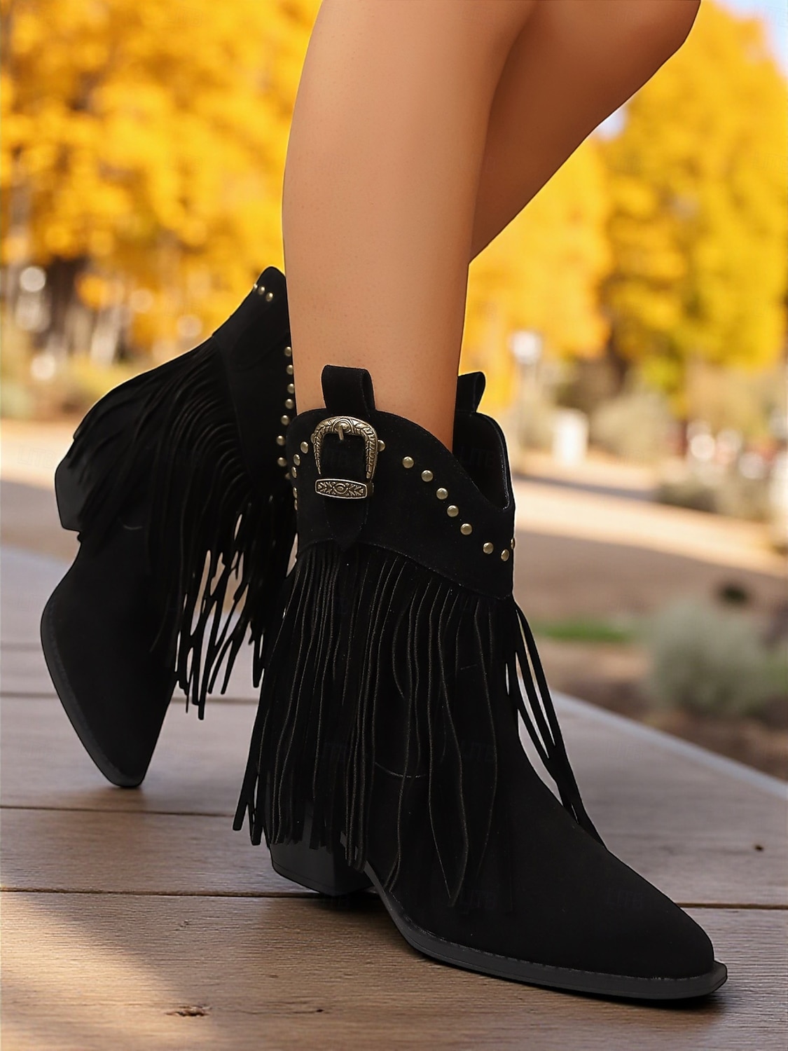 Botines de ante con flecos para mujer, ribete tachonado y hebilla estilo western, estilo vaquero bohemio. 2025 - $42.99 –P4