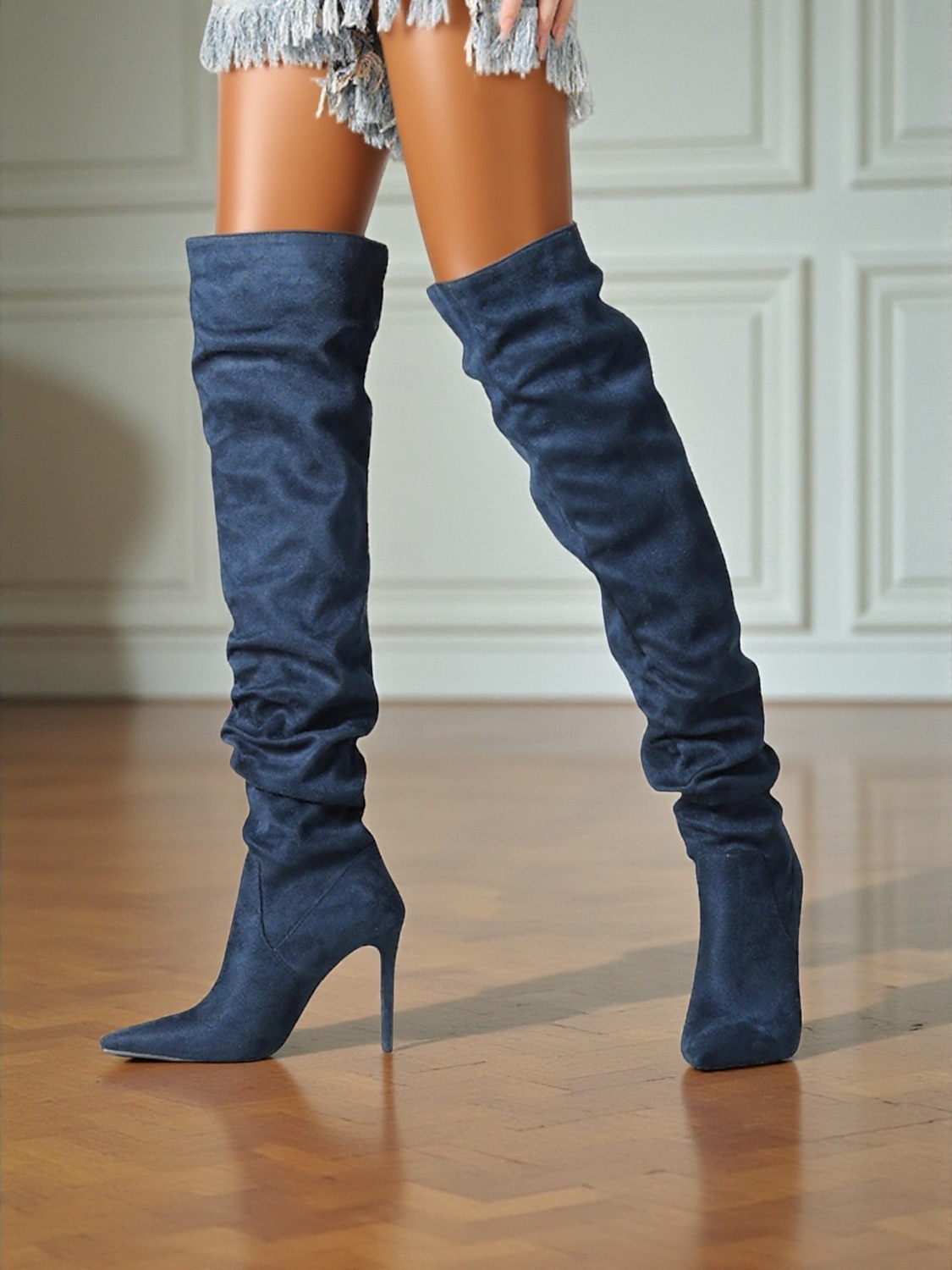 Bottes hautes pour femmes, style jambe large, convertibles au-dessus du genou, bottes à talon aiguille à bout pointu en daim pour des tenues de mode décontractées urbaines de 2025 ? $69.99 –P1