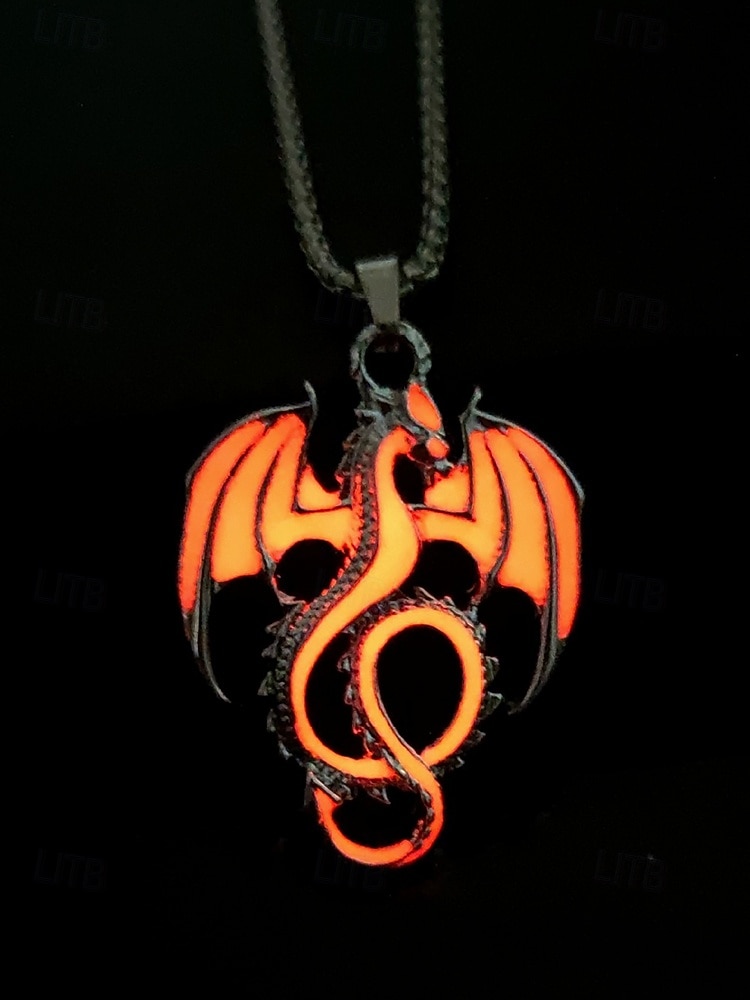 Collier pendentif dragon lumineux pour homme pour Halloween – Bijou gothique lumineux en acier inoxydable pour fêtes, cosplay et vie nocturne de 2025 ? $9.99 –P10