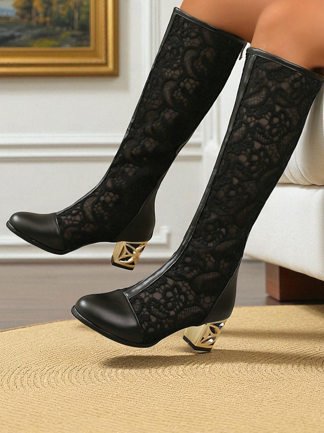 Dámské bílé krajkové kozačky do půli lýtek s dutými vyřezávanými zlatými podpatky - elegantní síťované společenské kozačky na svatby, zahradní párty a viktoriánský cosplay 2025 - $59.99 –P6
