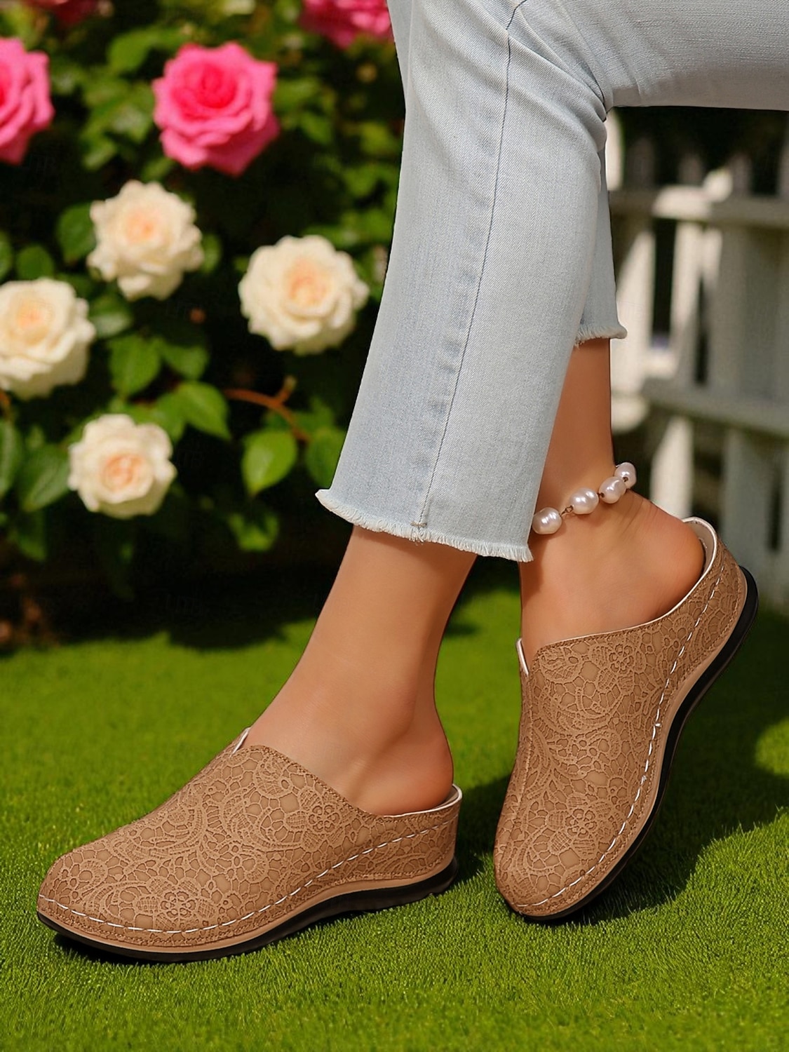 Damen-Slipper aus Kunstleder – atmungsaktive Komfort-Clogs mit Spitzenmuster für Gartenarbeit, Hauskleidung und Freizeitoutfits 2026 - $18.99 –P4