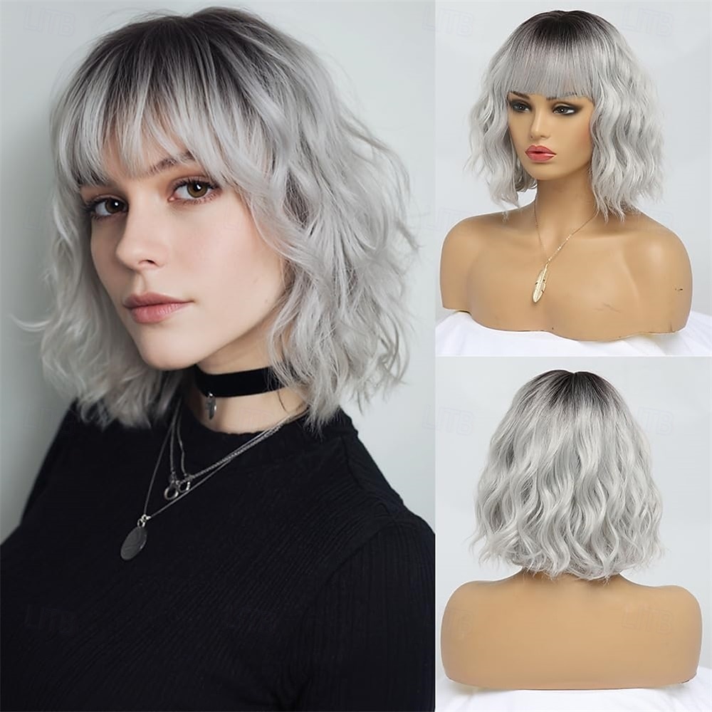 parrucche corte argentate per donne, parrucca bob ondulata grigia sfumata con frangia, capelli sintetici di media lunghezza, parrucca con radici scure e onde d'acqua, parrucche grigie colorate del 2025 a $23.99 –P3