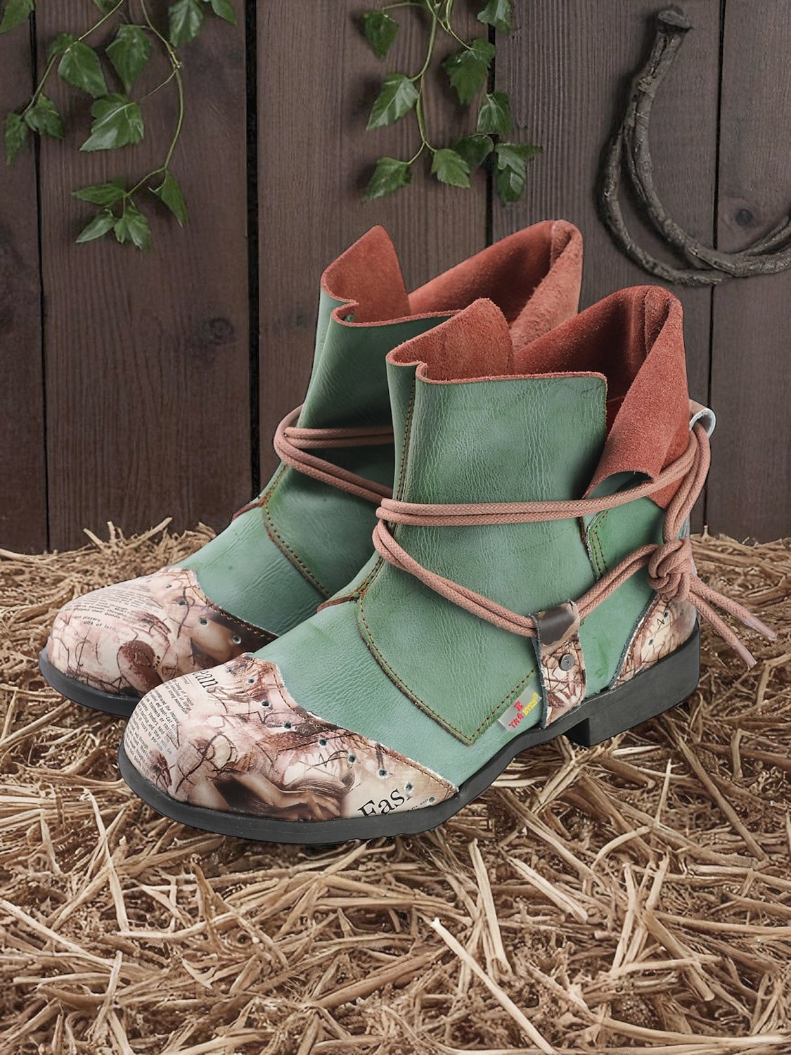 stivali patchwork artistici da donna: stivaletti alla caviglia colorati con lacci per streetwear creativo, giardinaggio urbano e gite del fine settimana del 2025 a $84.99 –P1