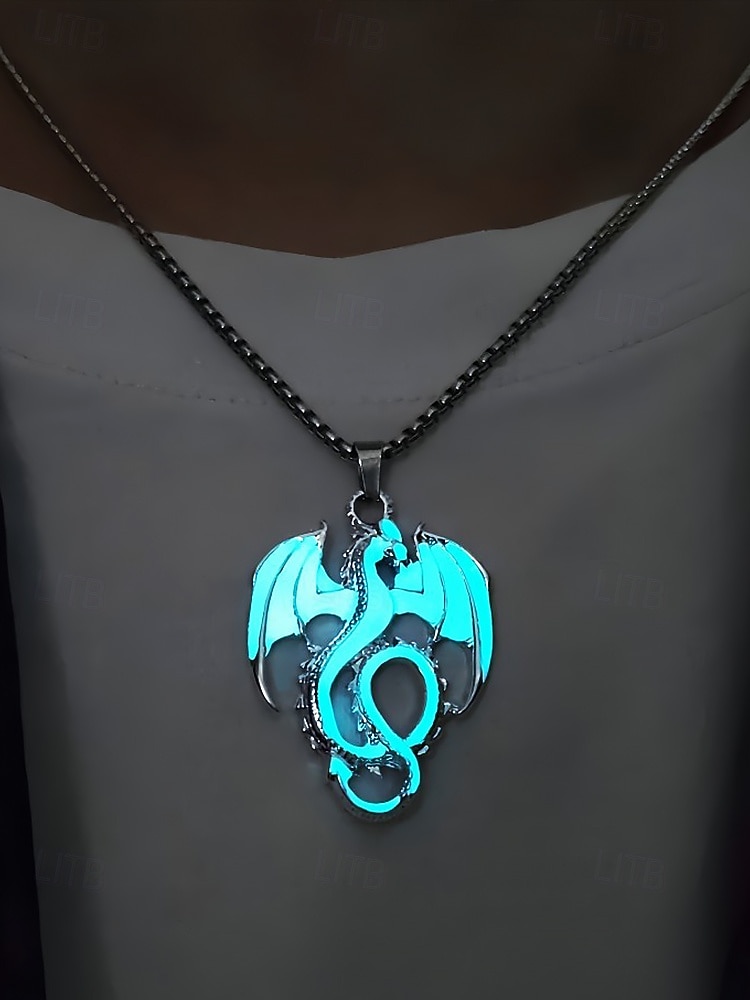 Collier pendentif dragon lumineux pour homme pour Halloween – Bijou gothique lumineux en acier inoxydable pour fêtes, cosplay et vie nocturne de 2025 ? $9.99 –P1