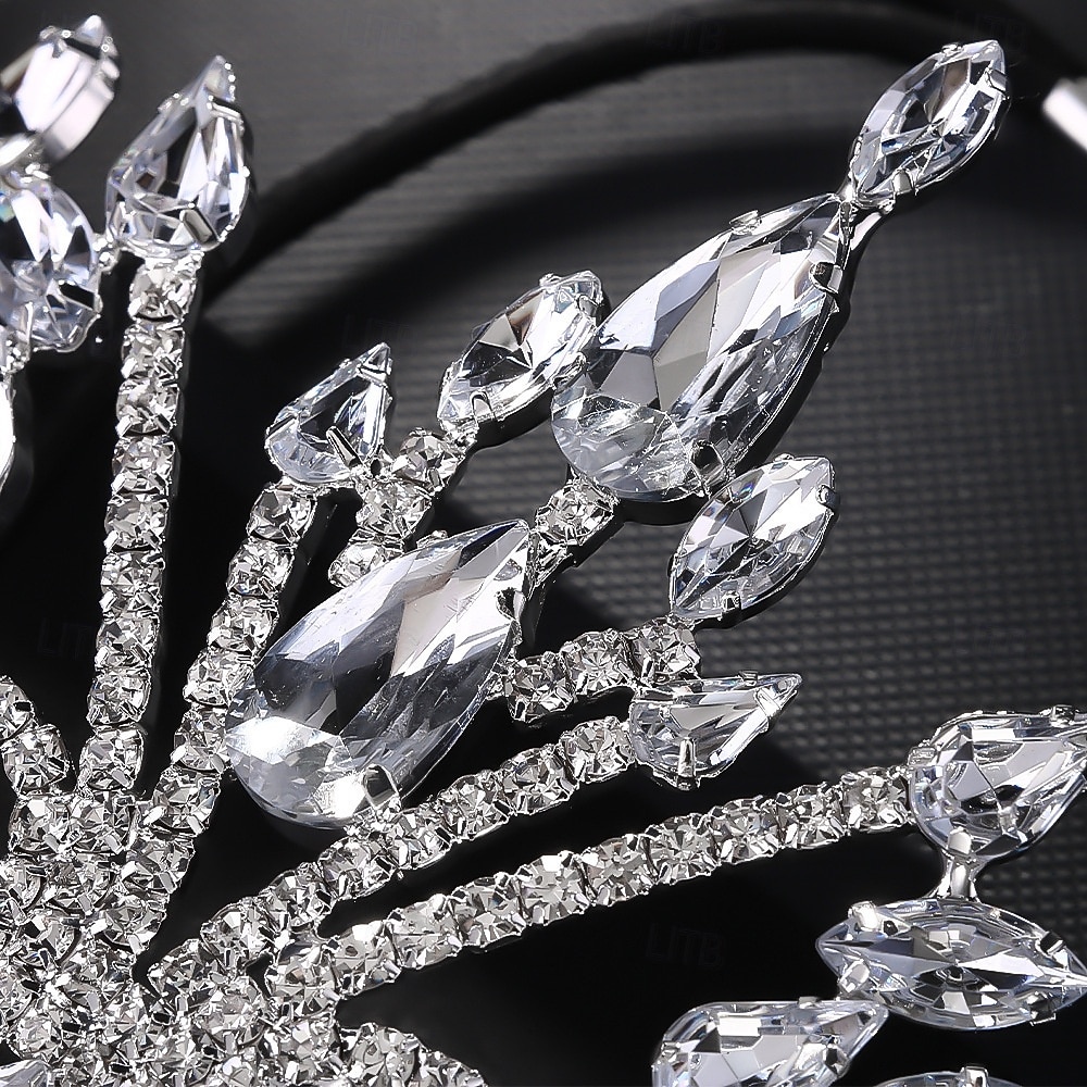 Dámská křišťálová maškarní maska s kamínky - luxusní třpytivá diamantová maska na obličej pro dámy, elegantní kostýmní doplněk na halloweenskou párty, ples a večerní akce 2025 - $26.99 –P5