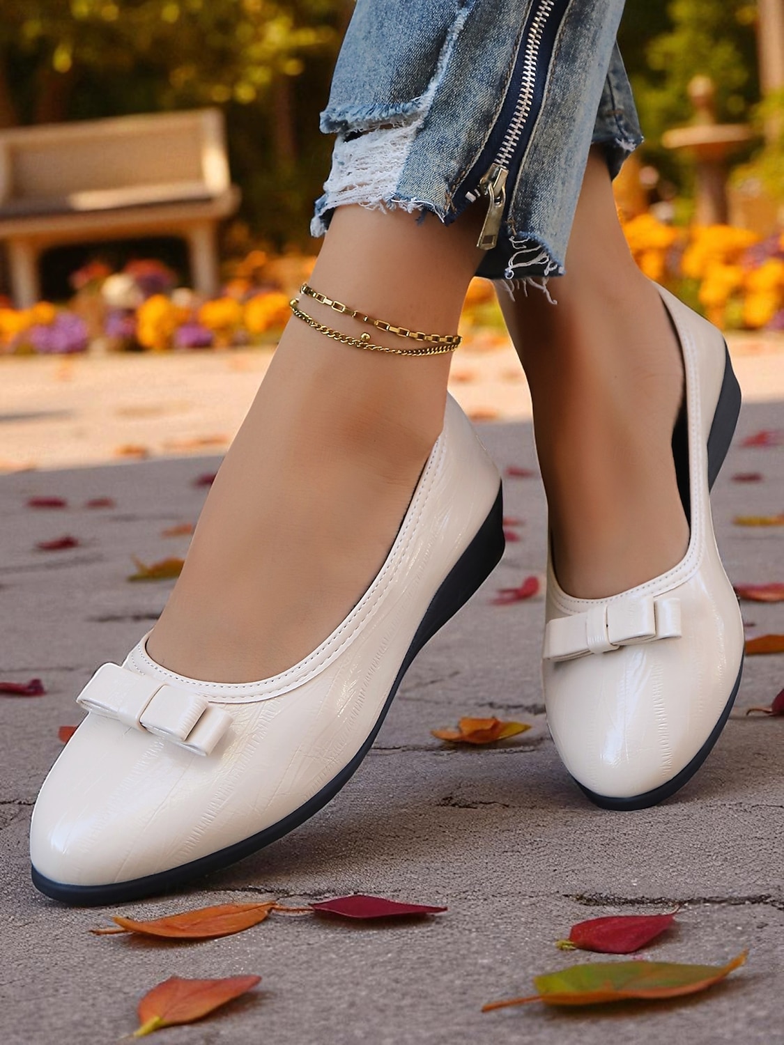 Röda dambalettskor i lackat konstläder med rosettdetalj, rund tå och slip-on-modell, bekväma vardagsskor för höstens vardagskläder och kontorskläder 2025 - $19.99 –P1