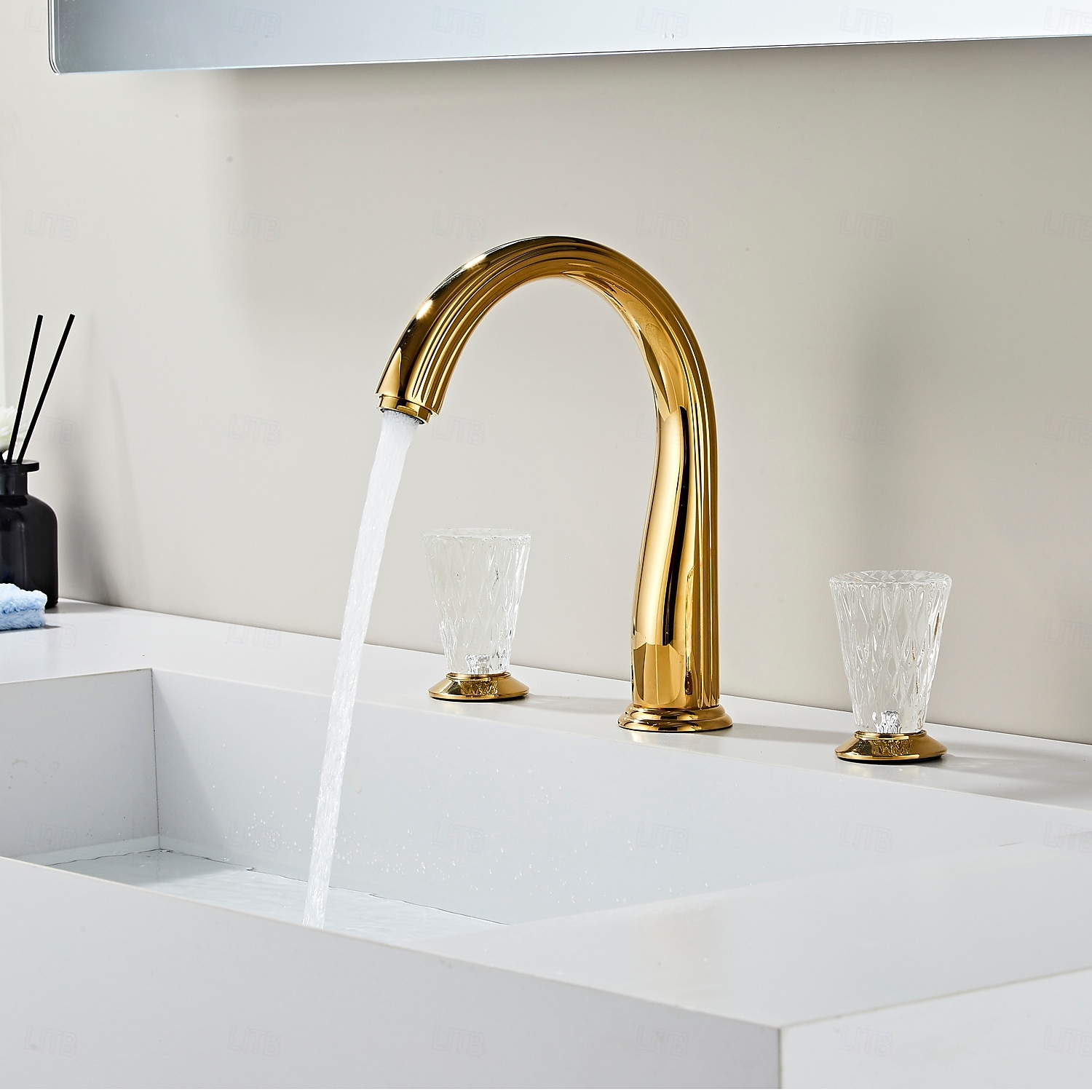 Rubinetto per lavabo - Classico / Ampia diffusione Galvanizzato Rubinetto a tre fori Due maniglie tre foriBath Taps del 2025 a $259.19 –P4