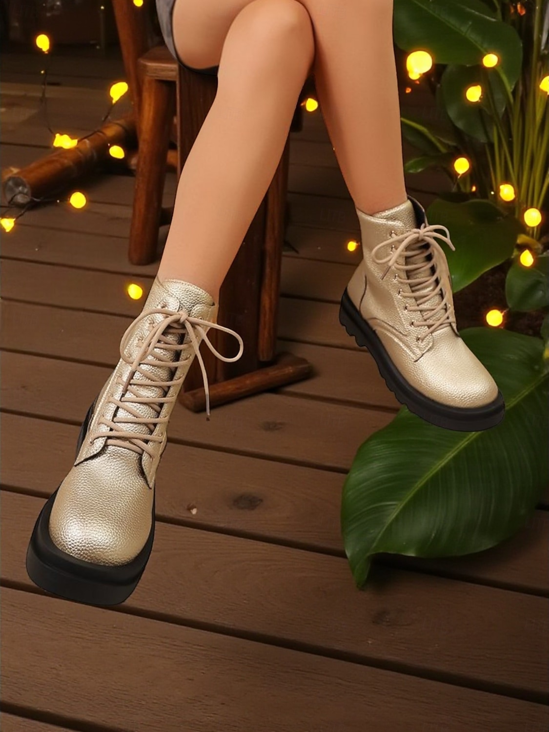Botas de combate femininas de couro sintético dourado com cadarço e sola preta robusta - calçado moderno para festa noturna de 2025 por $32.99 –P3