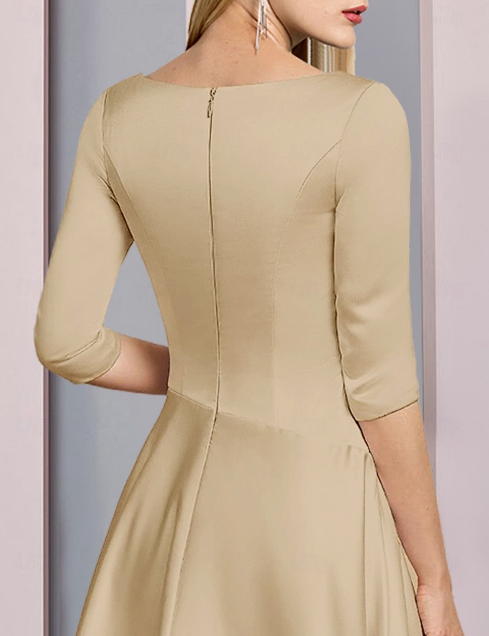 Strandbröllop A-Linje Gyllene Klänningar Mor till bruden Klänning Bröllop Gäst Elegant Vintage Plus Size V Hals Te Längd Satäng 3/4 Lång Ärmar med Fällor klä dig för att imponera fri anpassad storlek 2025 - $121.99 –P5