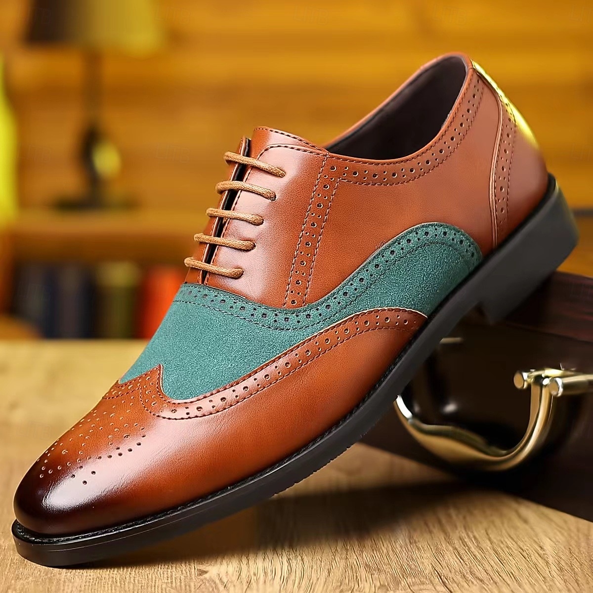Sapatos oxford masculinos bico fino bicolor marrom e verde – brogues estilosos de couro sintético para looks casuais elegantes de 2025 por $42.99 –P1
