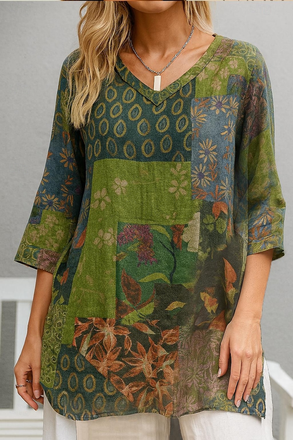 Per donna Camicie di cotone e lino Floreale Grafico Bohemien Elegante Essenziale Manica 3/4 Scollo a V Top Regolari Quotidiano Stampato Rosso Verde Estate Primavera del 2025 a $31.99 –P1