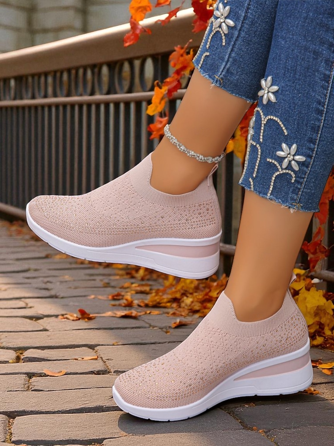 Pinke Flyknit-Slip-On-Sneaker mit Strasssteinen für Damen – atmungsaktive, leichte Keilschuhe zum Spazierengehen, für Fitness und den lässigen Alltag 2025 - $24.99 –P4