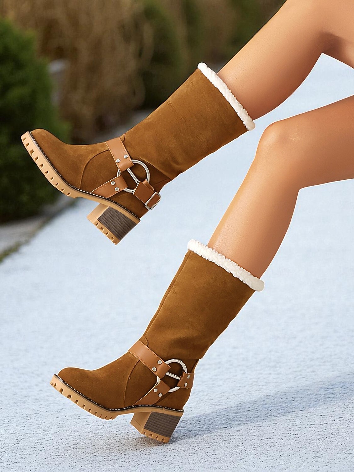 Botas femininas de camurça sintética com punho e fivela de pele de carneiro – botas casuais de inverno com salto grosso para atividades ao ar livre, viagens e looks aconchegantes de 2025 por $59.99 –P6
