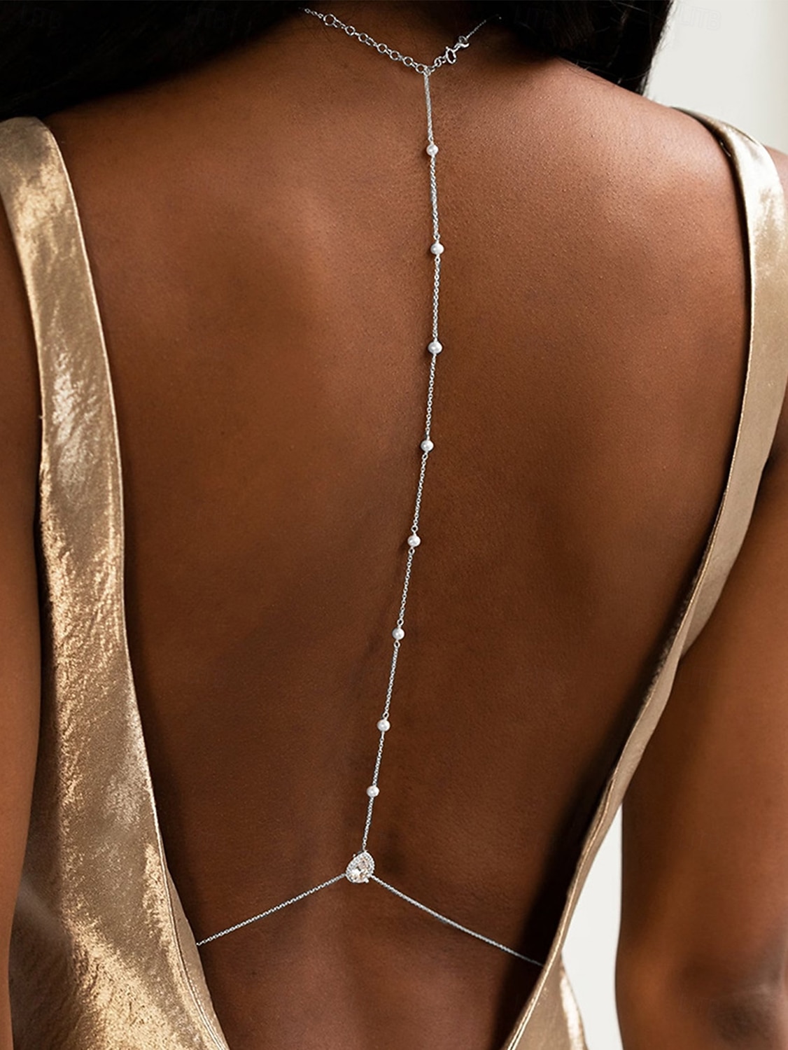 naisten selkänojalla laskostettu vartalonmyötäinen koru, jossa herkkiä helmi- ja kristalliyksityiskohtia, elegantteja koruja juhlapuvuihin, iltajuhliin, häihin ja erityistilaisuuksiin 2026 - $18.99 –P2