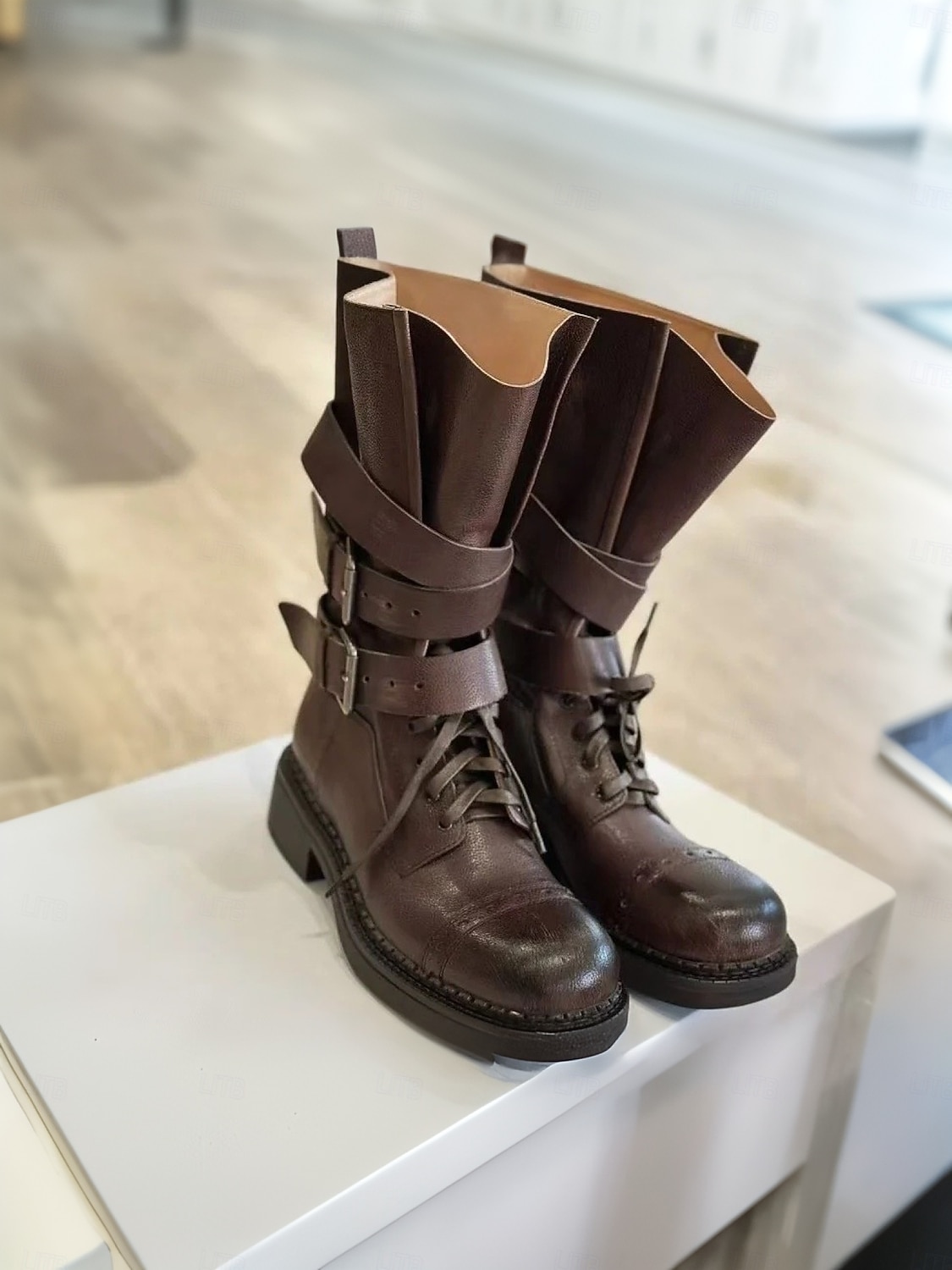 stivali da combattimento con fibbia in pelle da donna - stile urbano audace per la moda - outfit cittadini all'avanguardia, ideali per lo streetwear quotidiano &occasioni alla moda del 2026 a $69.99 –P4