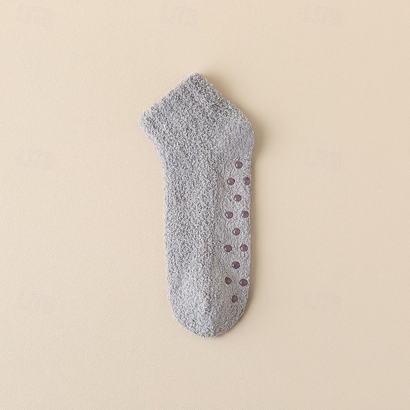 naisten irtoamattomat, näkymättömät sukat, yksivärinen korallifleece paksut talvilattiasukat, lämpimät kotisukat silikonipohjaisilla liukuestepohjilla 2026 - $7.99 –P16