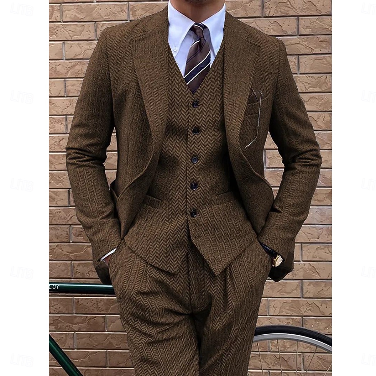 Uomo Casuale Completi in Tweed Bavero classico Caffè Tinta unita Vestibilità su misura 3 pezzi del 2025 a $130.99 –P1