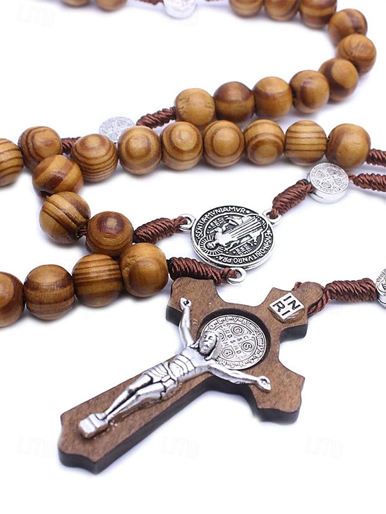 Rosario de madera para hombre con medalla de San Benito y crucifijo: cuentas de oración católicas para el culto religioso, la reflexión espiritual y la devoción diaria. 2025 - $7.99 –P8