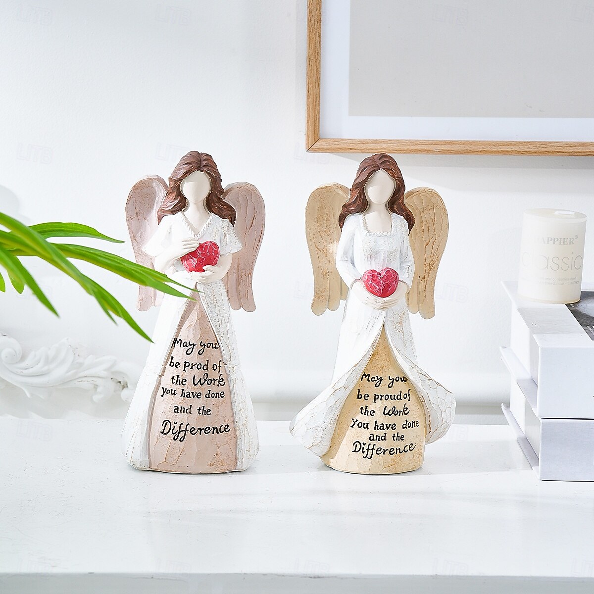 1 pezzo di un angelo creativo in resina che tiene un cuore rosso con uno slogan in inglese è un elemento decorativo adatto per pareti di sfondo per TV, ingressi, sale studio, scrivanie per uffici e del 2025 a $14.99 –P5