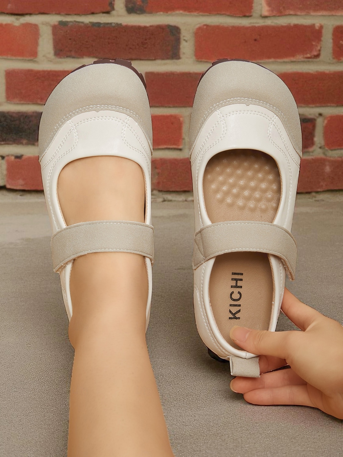 ballerine mary jane beige da donna con vestibilità ampia e cinturino a strappo – scarpe casual comode e antiscivolo a piedi nudi, da indossare tutti i giorni, per camminare e viaggiare del 2025 a $26.99 –P5