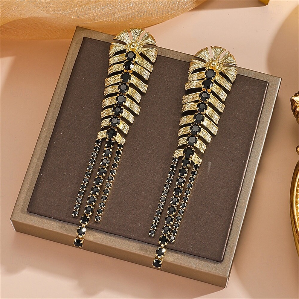 Hoop Earrings Vintage Style Geometrical Floral Vintage Fashion Earrings Jewelry Black / White For Wedding Party Valentine's Day Gift Engagement Festival 1 Pair 2026 - $17.49 –P3