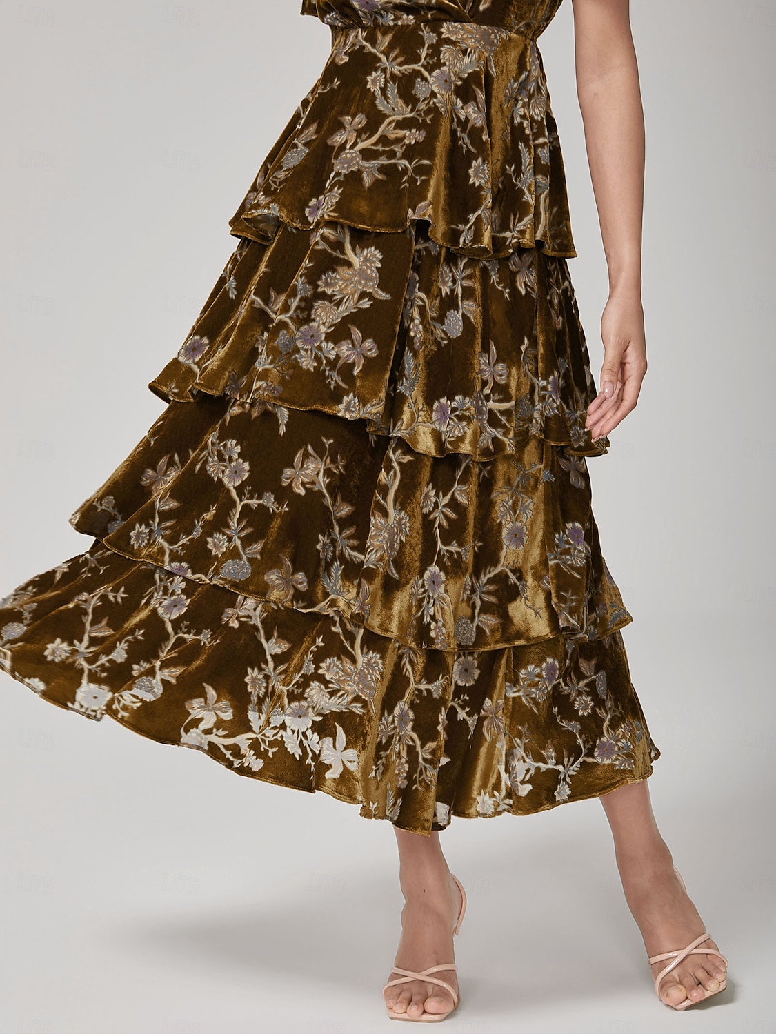Kurzärmliges Stufenkleid aus Burnout-Samt 2025 - $131.99 –P5
