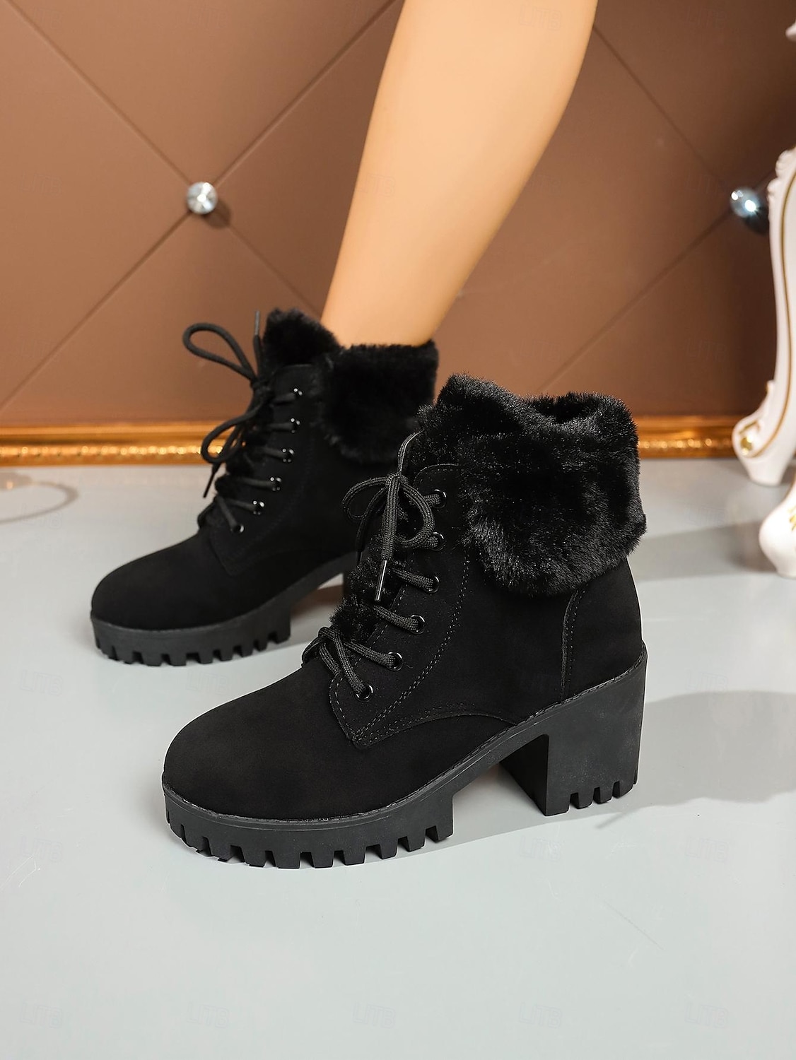 Botas femininas pretas de cano curto com cadarço e forro de pele – botas de inverno com salto grosso e sola de borracha para clima frio, uso casual e ao ar livre de 2025 por $34.99 –P3
