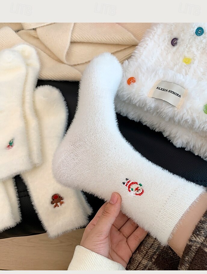 Calcetines navideños de invierno para mujer, calcetines gruesos y cálidos con muñeco de nieve. &Calcetines navideños de felpa de visón blanco acogedores con diseño de Papá Noel y bonitos calcetines 2025 - $7.99 –P8