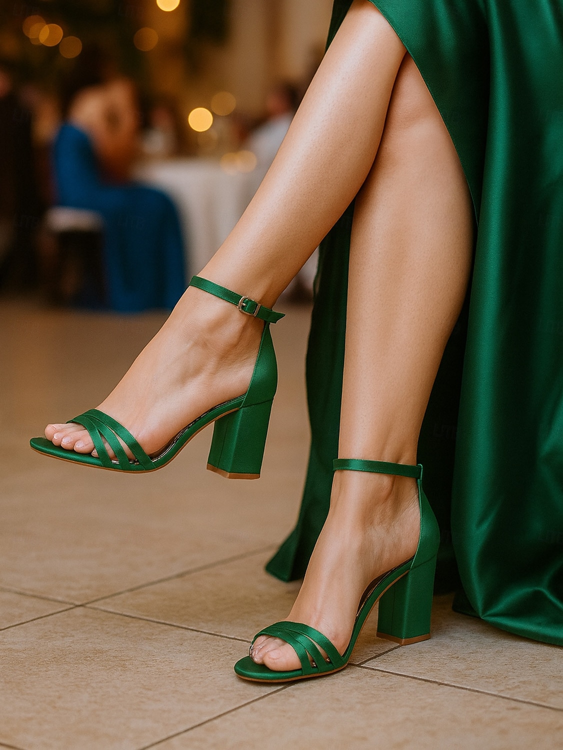 sandálias femininas de salto bloco de cetim roxo com tira no tornozelo - sapatos sociais elegantes e abertos para coquetéis e ocasiões formais de 2025 por $54.99 –P2