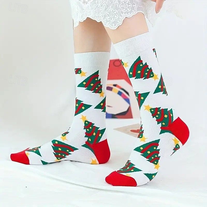 12 paia di calzini caldi spessi in stile natalizio (colore casuale), graziosi calzini lunghi per le feste con disegni di Babbo Natale e pan di zenzero, regalo di Natale perfetto per la famiglia e gli del 2025 a $26.99 –P7