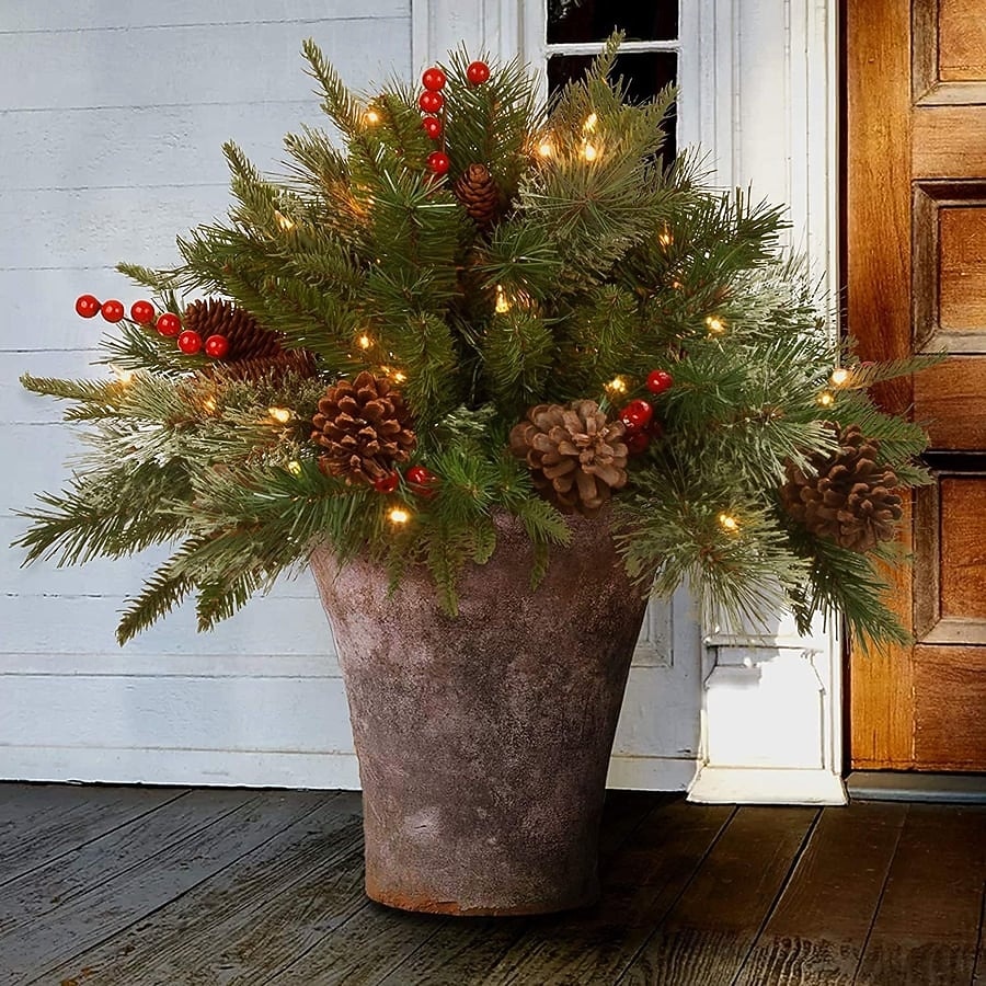 Urna de árbol de Navidad artificial preiluminada, decoración navideña para exteriores con plantas artificiales adornadas con adornos variados y luces LED blancas preinstaladas, decoración navideña con 2025 - $29.99 –P14