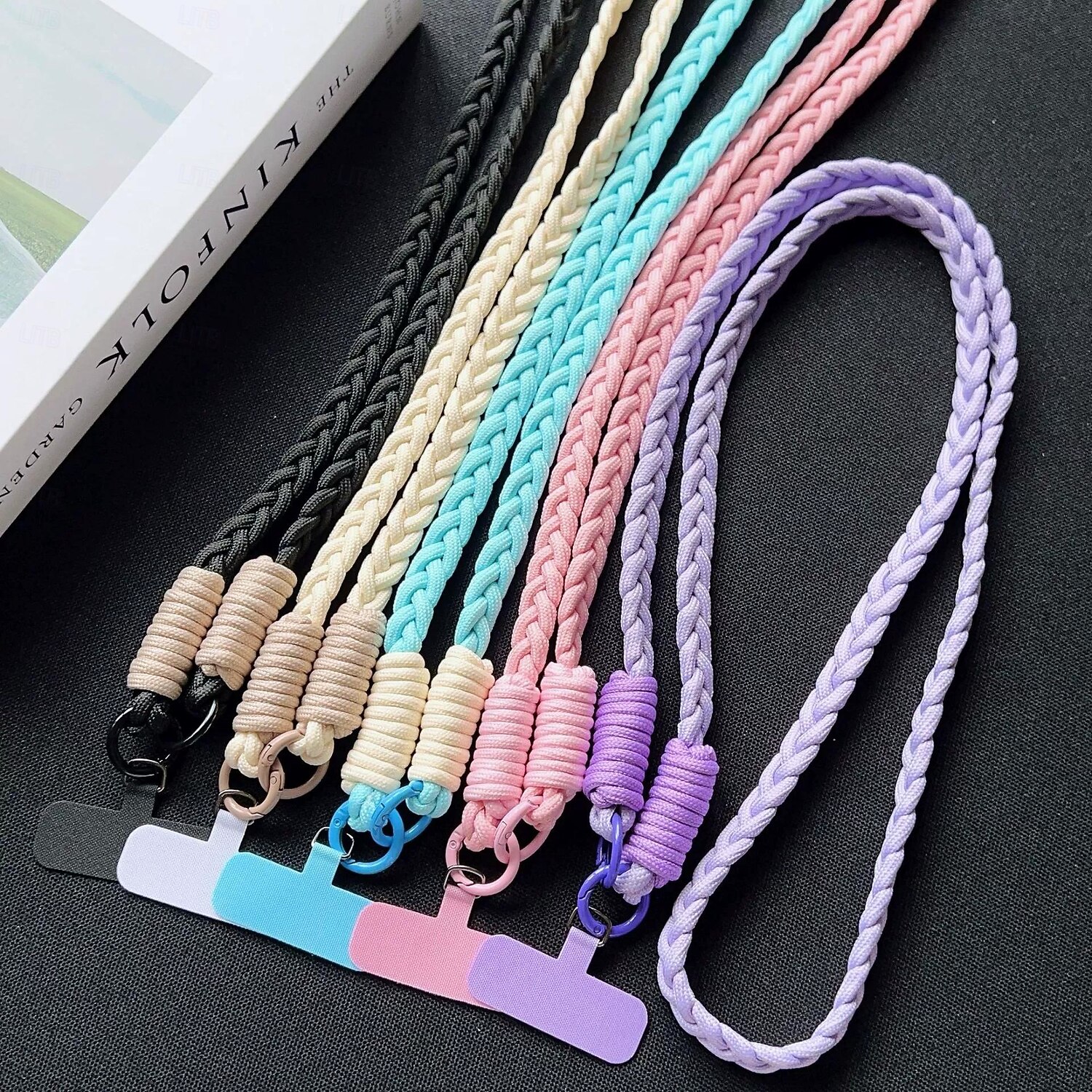 Corda trançada de três fios colorida da moda para meninas, corda diagonal cruzada, anti-perda e resistente, chaveiro para celular, corda de pendurar de cor sólida de 2025 por $7.99 –P3