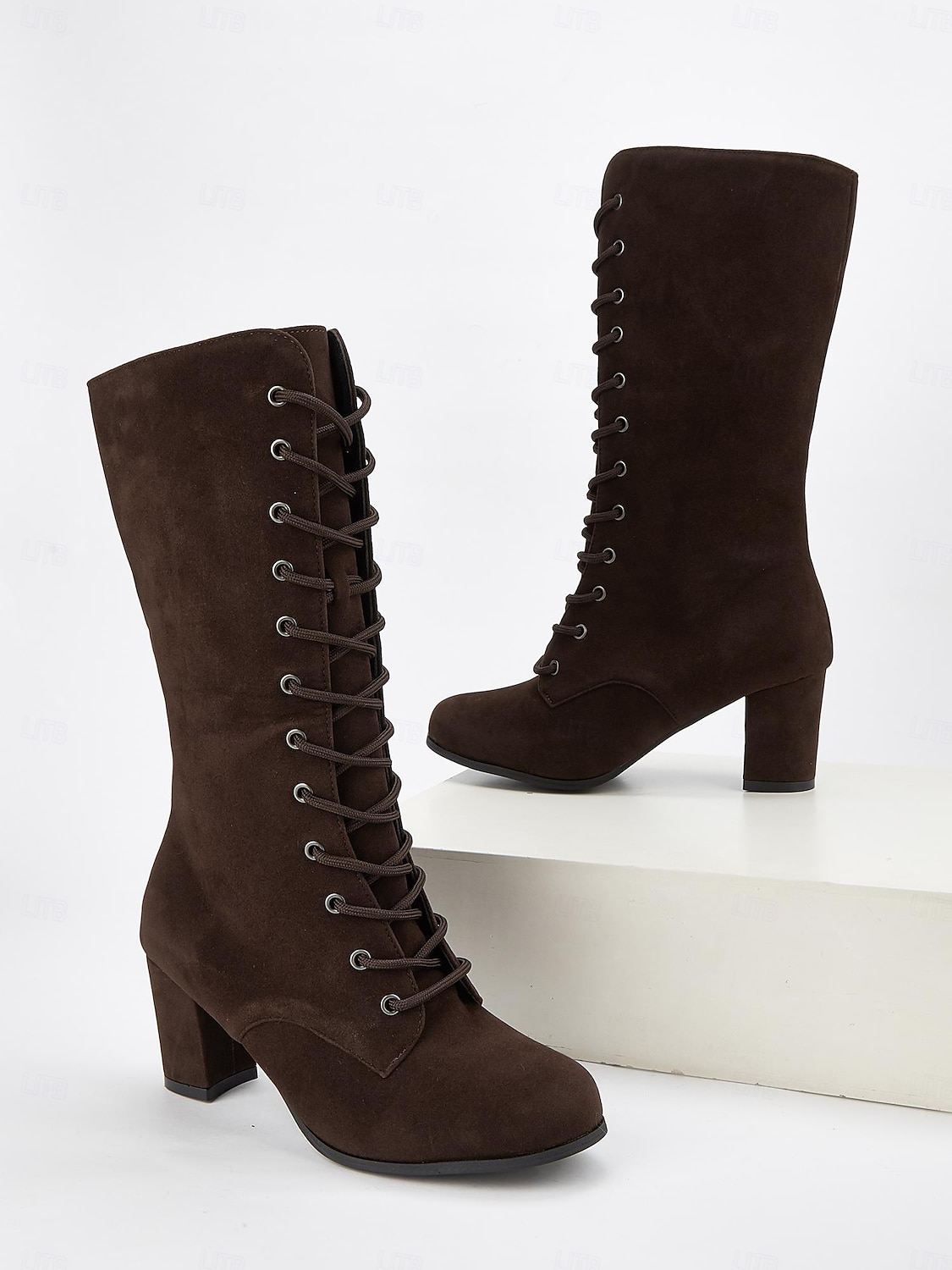 bottes à lacets en daim marron pour femmes - bottes mi-mollet vintage modernes avec talons épais pour la mode de tous les jours, les promenades d'automne et les costumes à thème de 2025 ? $46.99 –P2