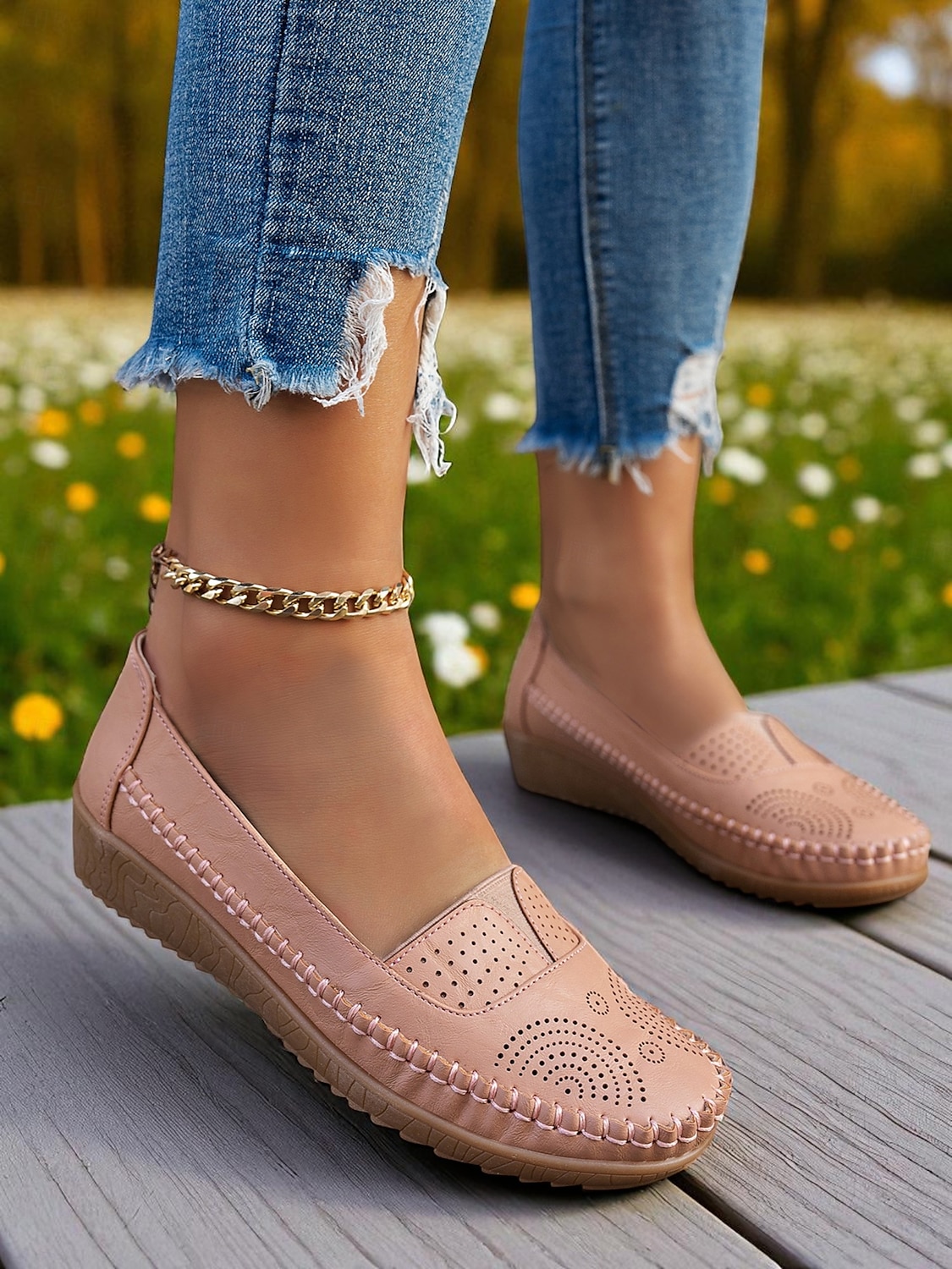 naisten slip-on-loaferit laserleikatuilla yksityiskohdilla – rennot matalat mokkasiinit jokapäiväiseen kävelyyn ja autoiluun 2026 - $29.99 –P4
