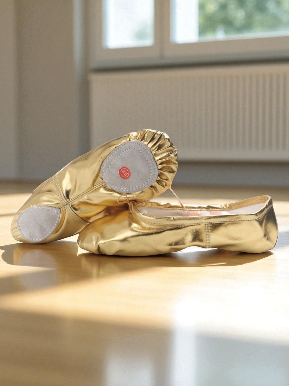 sapatilhas femininas douradas metálicas com tiras elásticas cruzadas - sapatos de dança profissionais de 2025 por $14.99 –P1